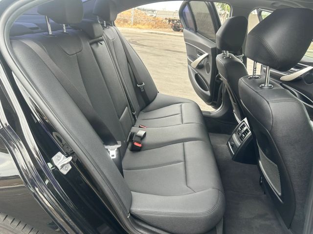 bmw 3 series 2018 WBA8E1G56JNU91090 image bmw 3 series 2018 WBA8E1G56JNU91090 image